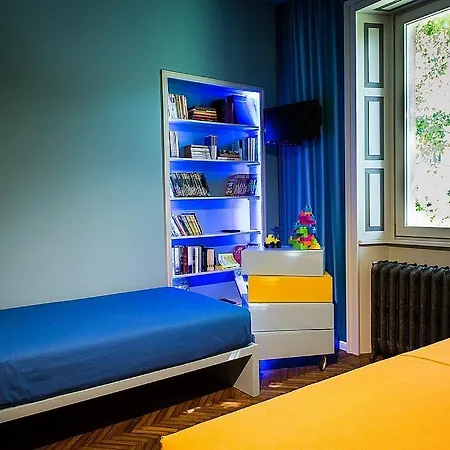 Sleeps 6 Pool Air Con Wifi *