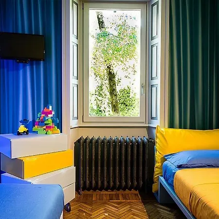 Sleeps 6 Pool Air Con Wifi Ossuccio