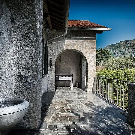 Sleeps 6 Pool Air Con Wifi