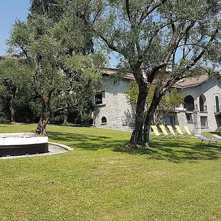 Sleeps 6 Pool Air Con Wifi Willa Ossuccio